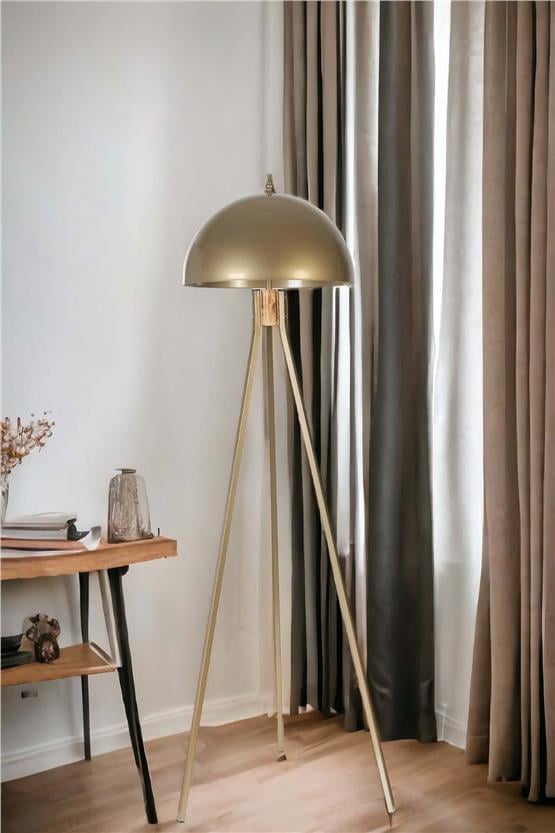 Lumexx Fısco Tripod Eskitme Lambader Büyük Retro Başlıklı