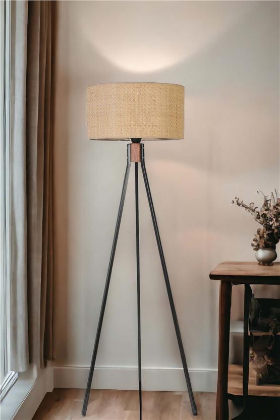 Lumexx Fısco Tripod Siyah Lambader Silindir Hasır Rattan Abajurlu