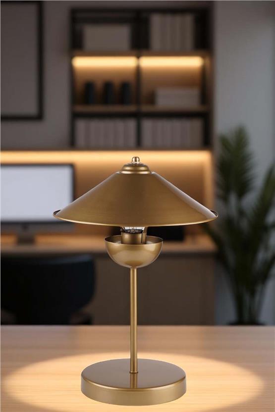 Lumexx Gale Eskitme Metal Başlıklı Masa Lambası