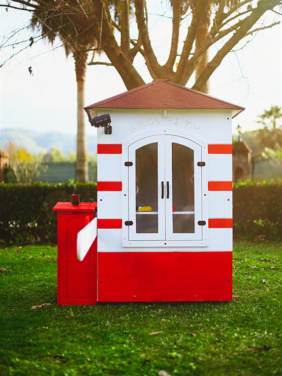 Mandu Bariyerli Ahşap Güvenlik Kulübesi (Bekçi Kulübesi) Mnd264