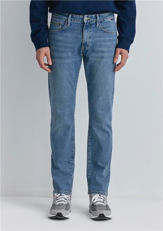 Mavı M0020289268 Hunter Dusty Shaded Urban Comfort Erkek Regular Denım Pantolon