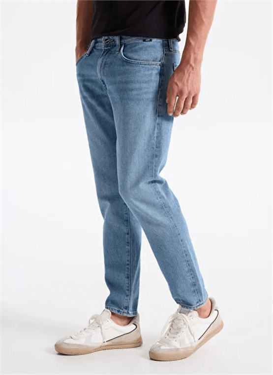 Mavı M0035190665 Marcus Mıd Used Blue Mavı Black Erkek Slım Straıght Denım Pantolon