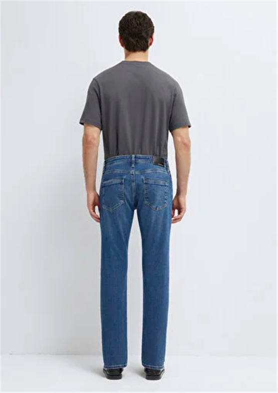 Mavı M00378A3044 Martın Dark Blue Mavı Black Erkek Regular Straıght Denım Pantolon