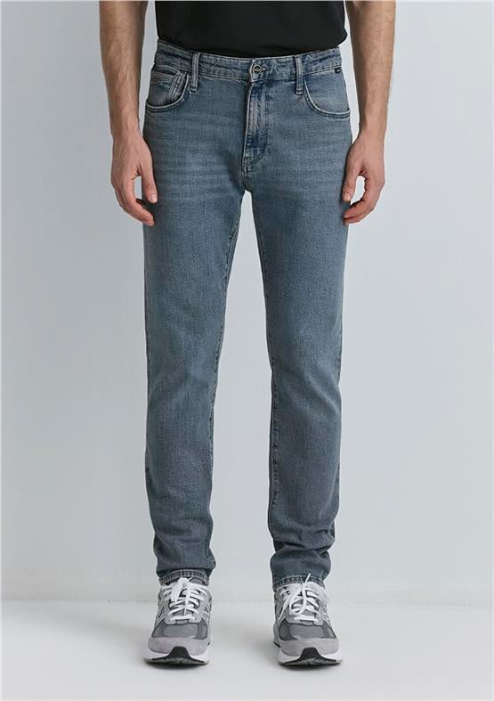 Mavı M0081089341 Mılan Dusty Space Blue Mavı Black Erkek Tapered Denım Pantolon