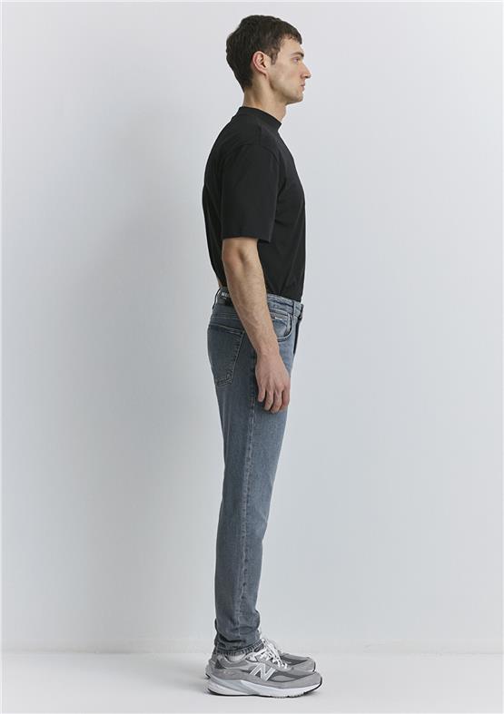 Mavı M0081089341 Mılan Dusty Space Blue Mavı Black Erkek Tapered Denım Pantolon