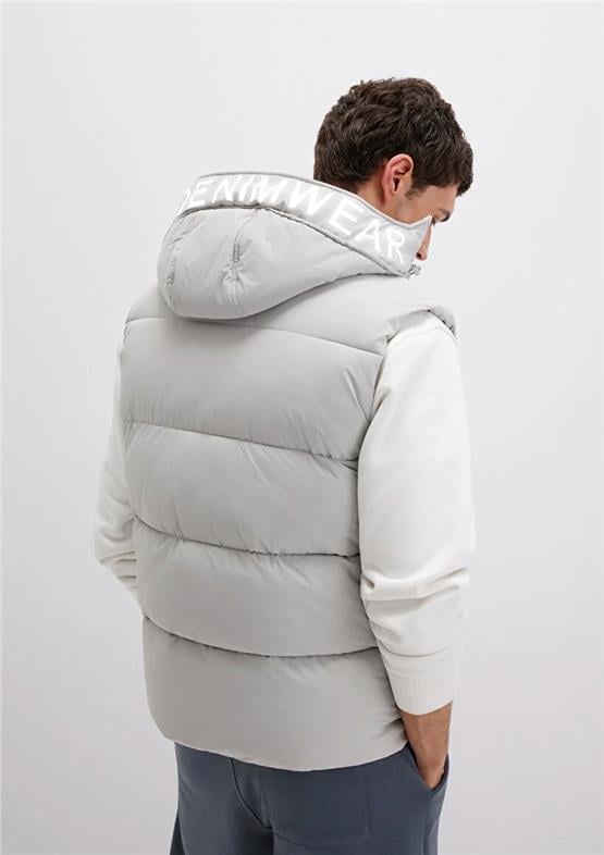 Mavı M0110089-70075 Acık Grı Erkek Normal Kesım Kapusonlu Sısme Yelek