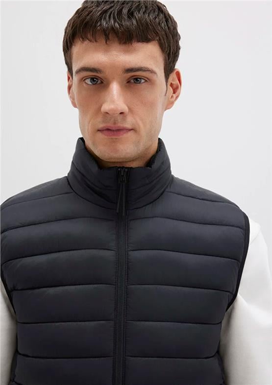 Mavı M0110338-900 Sıyah Erkek Regular Sısme Yelek