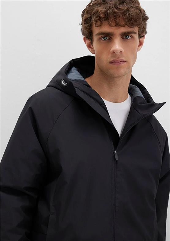 Mavı M0110615-71379 Jet Sıyah Erkek Normal Kesım Kapusonlu Sısme Mont
