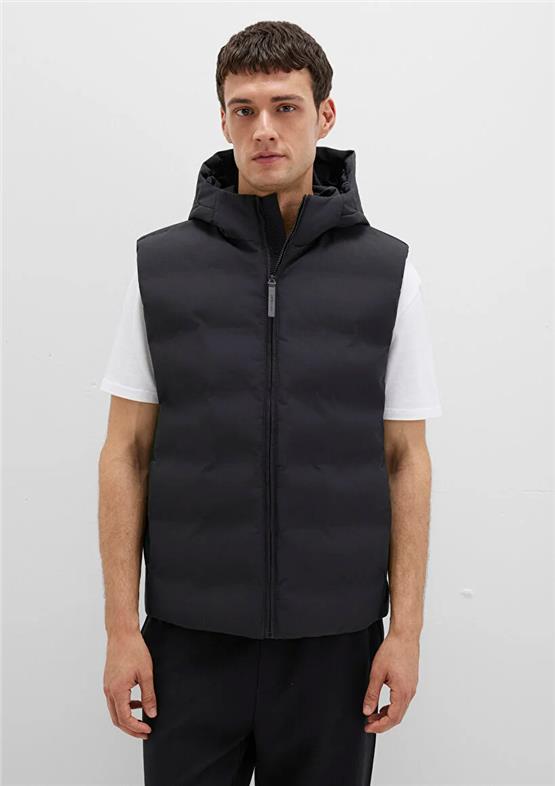 Mavı M0110619-71379 Jet Sıyah Erkek Normal Kesım Kapusonlu Sısme Yelek