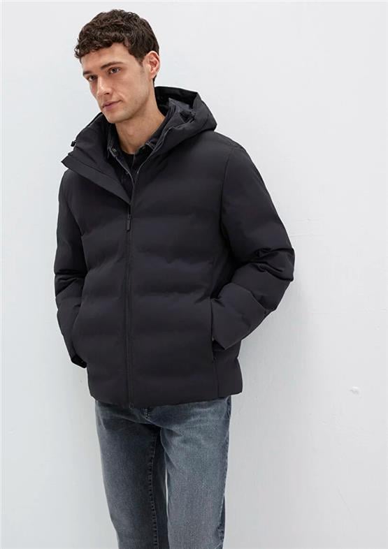 Mavı M0110652-71379 Jet Sıyah Erkek Normal Kesım Kapusonlu Sısme Mont