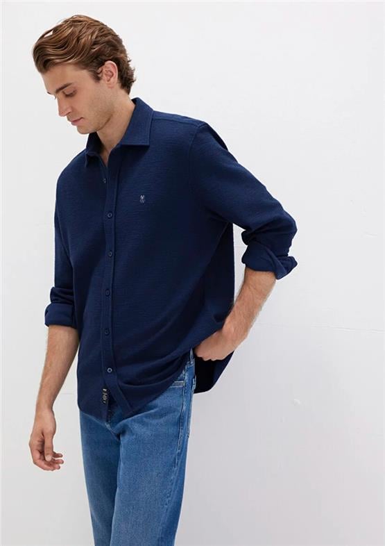 Mavı M0211789-70497 Derın Lacıvert Erkek Normal Kesım Uzun Kol Duz Gomlek