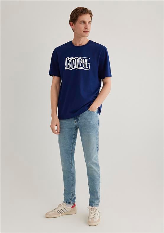 Mavi M0611789-70758 Derin Lacivert Erkek Regular İstanbul Baskılı T-Shirt