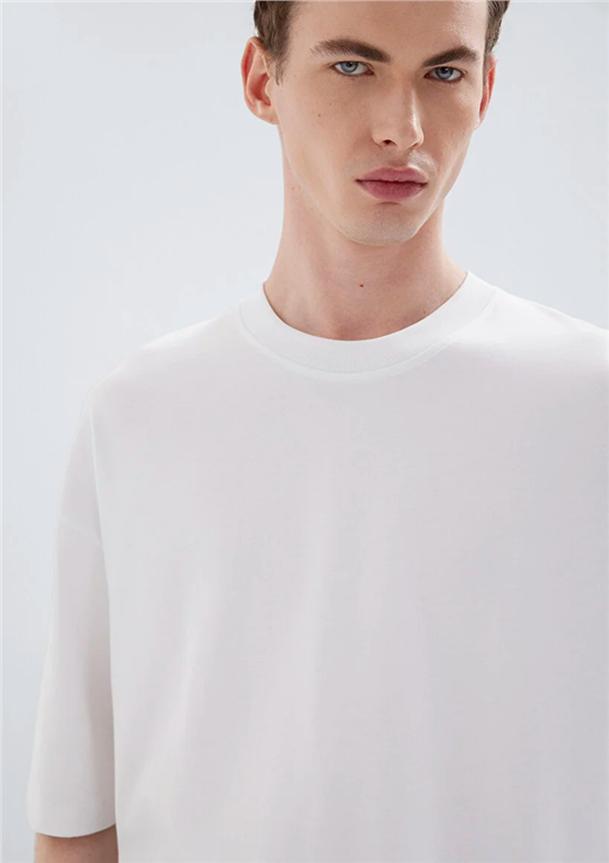 Mavı M0613113-620 Beyaz Erkek Oversıze Kısa Kol Basıc T-Shırt