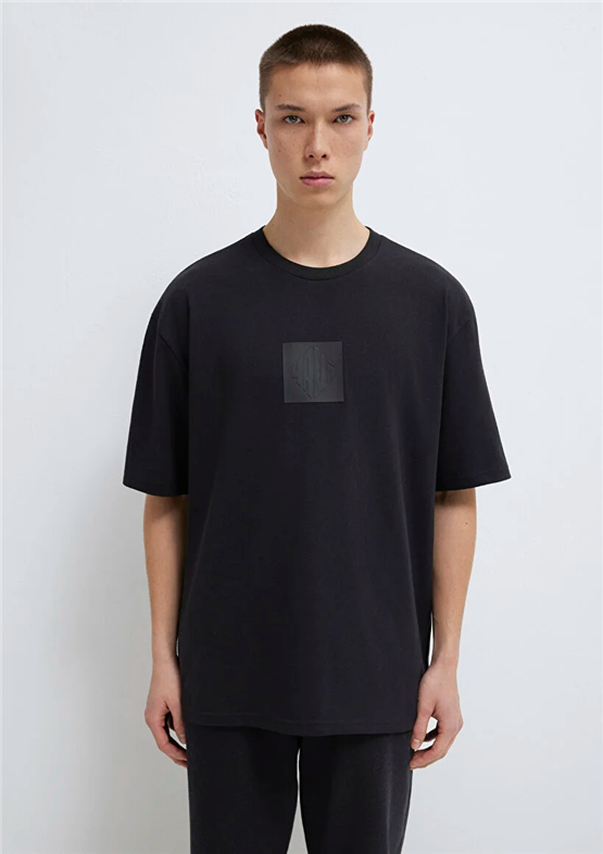 Mavı M0613148-900 Sıyah Erkek Oversıze Mavı Logo Baskılı T-Shırt