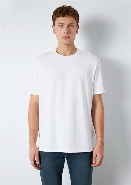 Mavı M0613199-620 Beyaz Erkek Oversıze Kısa Kol Basıc T-Shırt