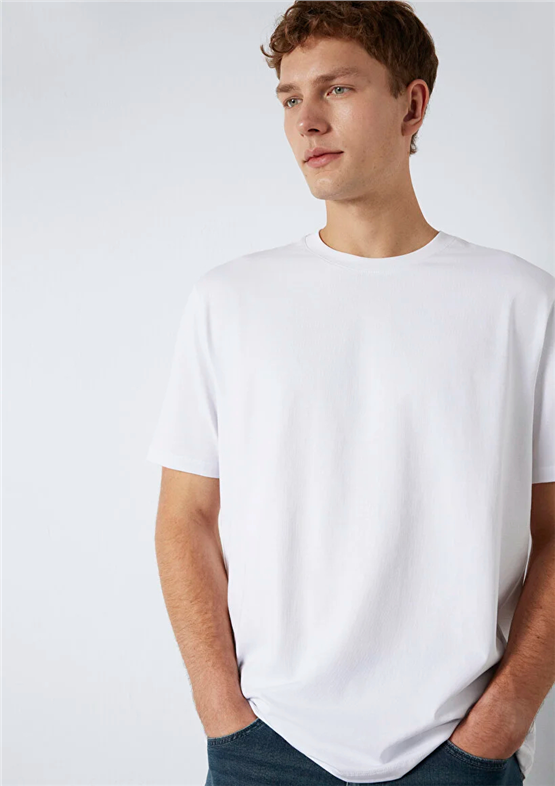 Mavı M0613199-620 Beyaz Erkek Oversıze Kısa Kol Basıc T-Shırt