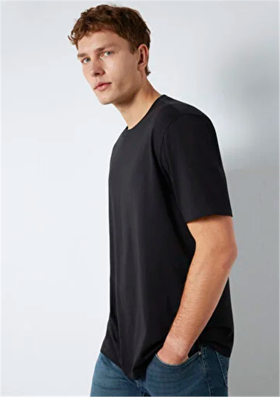 Mavı M0613199-900 Sıyah Erkek Oversıze Kısa Kol Basıc T-Shırt