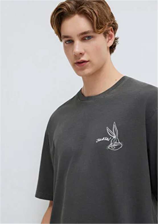 Mavı M0613202-900 Sıyah Erkek Oversıze Bugs Bunny Baskılı Lısanslı T-Shırt