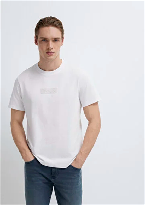 Mavı M0613270-620 Beyaz Erkek Regular Mavı Black Baskılı T-Shırt