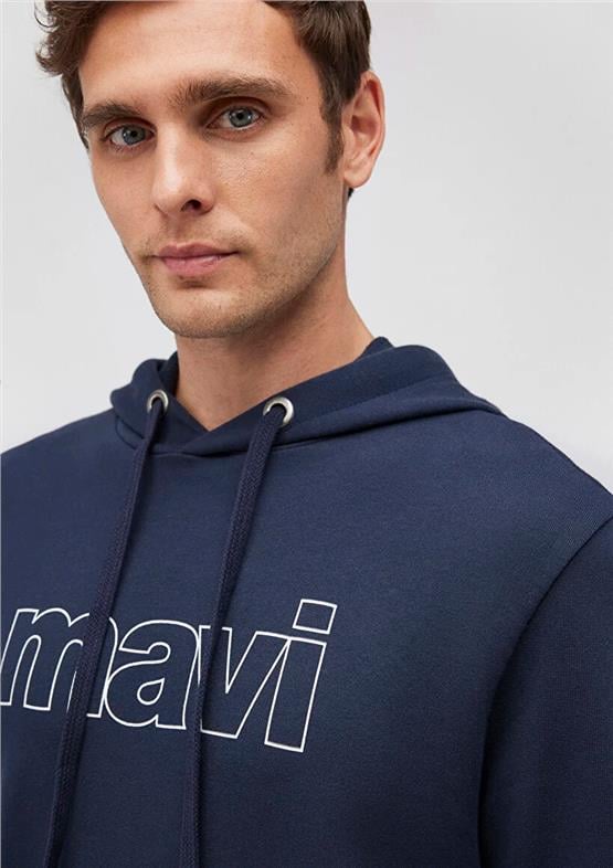 Mavi M065606-28417 Gece Lacivert Erkek Regular Mavi Logo Baskılı Kapüşonlu Sweatshirt