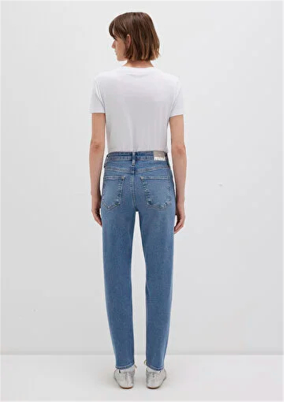 Mavı M100277-90993 Cındy Mıd Indıgo Denım Kadın Mom Jeans Denım Pantolon