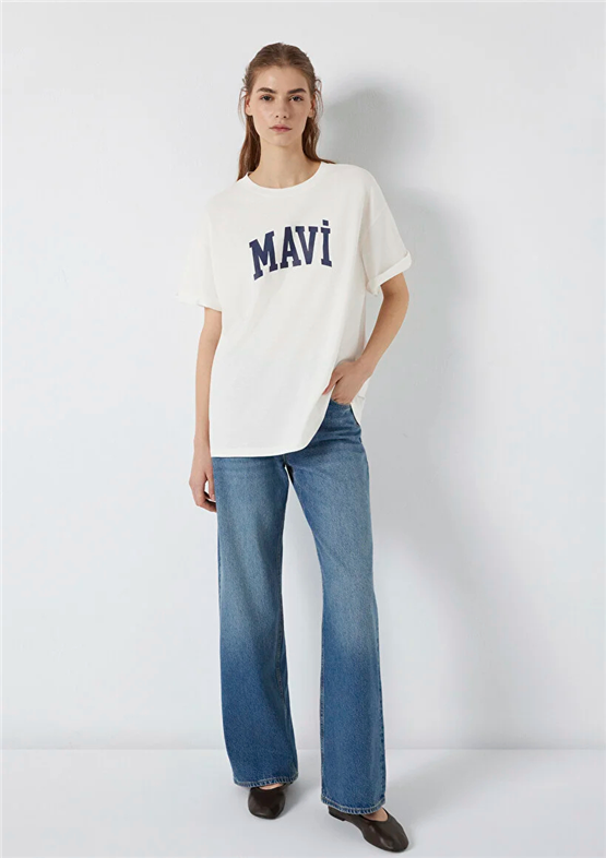 Mavi Y26 M1600843-81964 Kırık Beyaz Kadın Oversıze Mavi Baskılı T-shirt