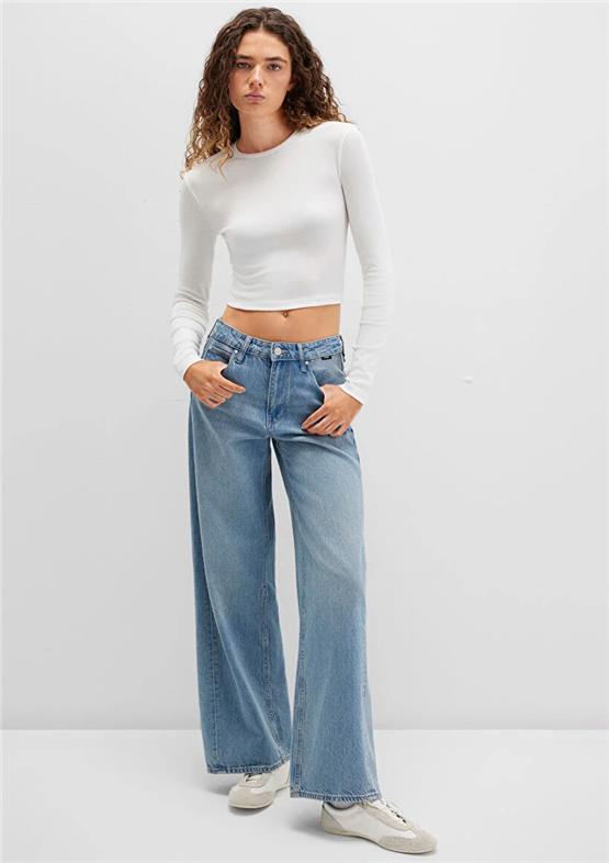 Mavı M1612822-70057 Kırık Beyaz Kadın Uzun Kollu Basıc Crop Sweatshırt