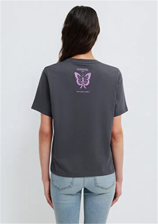 Mavi Y26 M1613720-83620 Gri İnce Çizgili Kadın Regular Kelebek Baskılı T-shirt