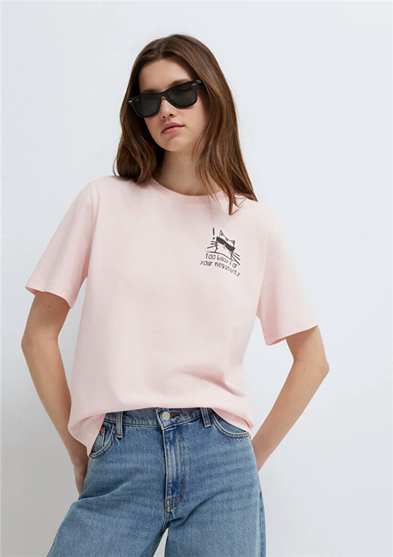 Mavi Y26 M1613727-71014 Seftalı Pembesı Kadın Regular Kedi Baskılı T-shirt