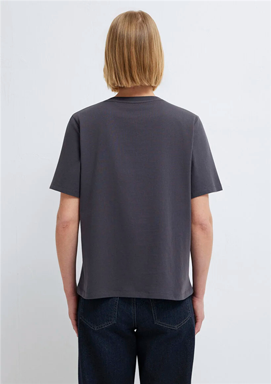 Mavi Y26 M1613742-70087 Komur Kadın Regular Astrolojı Baskılı T-shirt