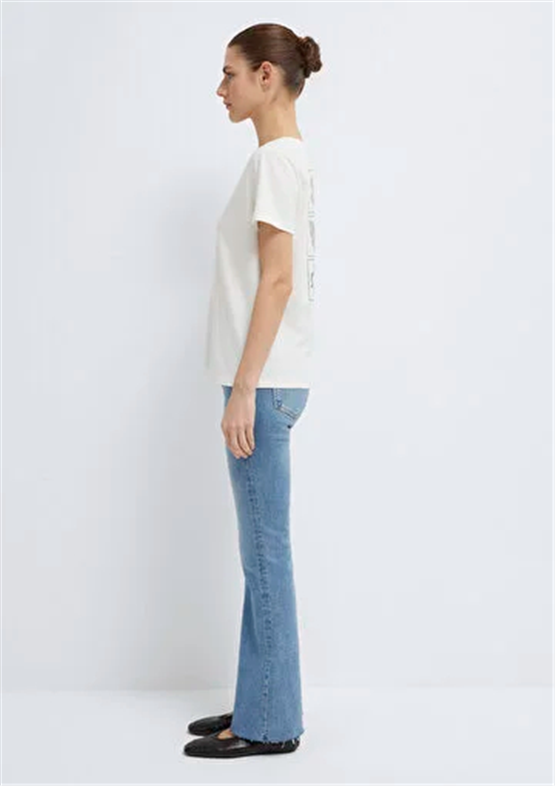 Mavi Y26 M1613744-80194 Hindistan Cevizi Kadın Slim Kelebek Baskılı T-shirt