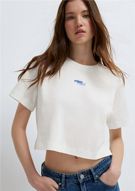 Mavi Y26 M1614091-70057 Kırık Beyaz Kadın Crop Mıav Baskılı T-shirt