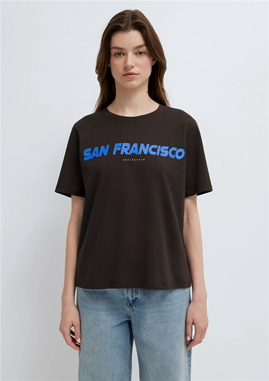 Mavi Y26 M1613736-70236 Kahve Cekırdegı Kadın Regular San Francısco Baskılı T-shirt