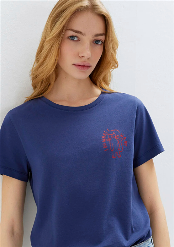 Mavi Y26 M1613873-70498 Derın Lacivert Kadın Slim Kedi Baskılı T-shirt