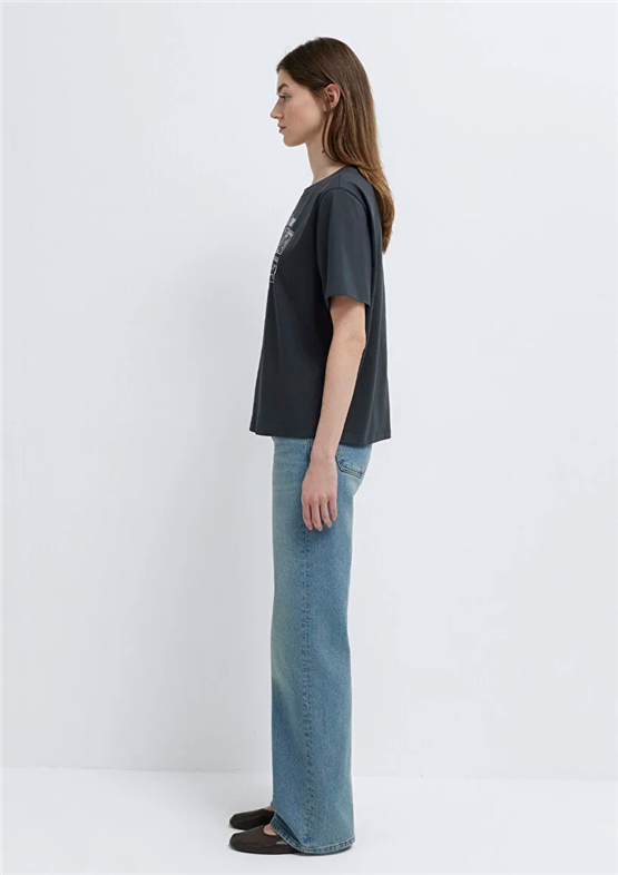 Mavi Y26 M1613876-83620 Gri İnce Çizgili Kadın Regular Kedi Baskılı T-shirt