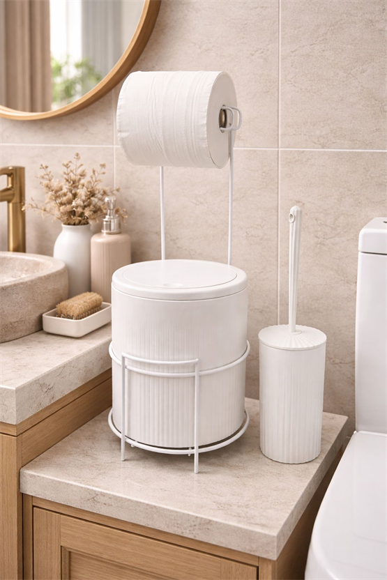 Modern Banyo Seti – Kapaklı Çöp Kovası, Tuvalet Kağıtlığı Ve WC Fırçası | Minimal Tasarım