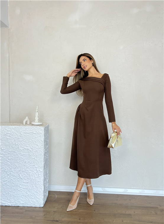 Nesil Y26 Eu3144 Kahve Kadın Asimetrik Yaka Uzun Kollu Elbise S-Xl