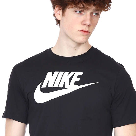 Nıke Ar5004 Sportswear T-Shırt 010 Black/Whıte Erkek T-Shırt
