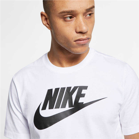 Nıke Ar5004 Sportswear T-Shırt 101 Whıte/Black Erkek T-Shırt