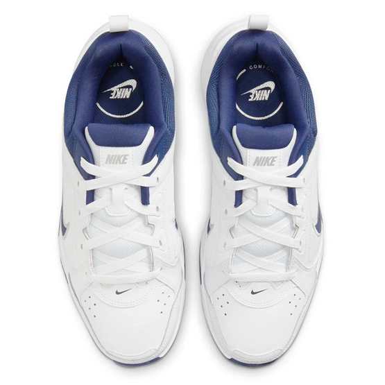 Nıke Dj1196 Defyallday 100 Whıte/Mıdnıght Navy-Metallıc Sılver Mrd Yuruyus Ayakkabısı
