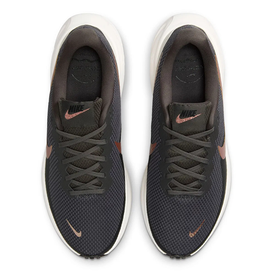 Nıke Hj8485 Revolutıon 8 200 Medıum Ash/Mtlc Red Bronze-Black-Saıl Zenne Kosu Ayakkabısı