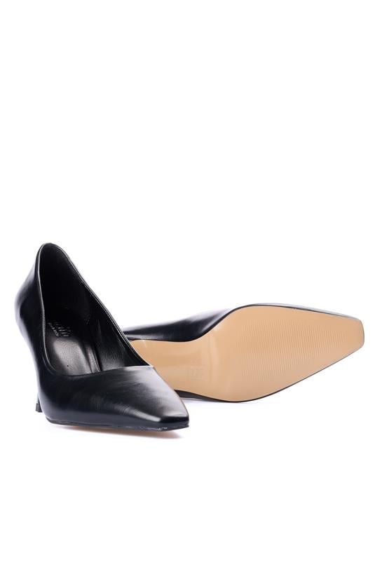 Oflaz 1136K 2450 Siyah Cilt Kadın Klasik Ayakkabı