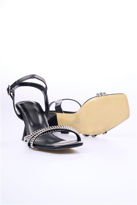 Oflaz 1284 Y057 Siyah Cilt Kadın Klasik Ayakkabı