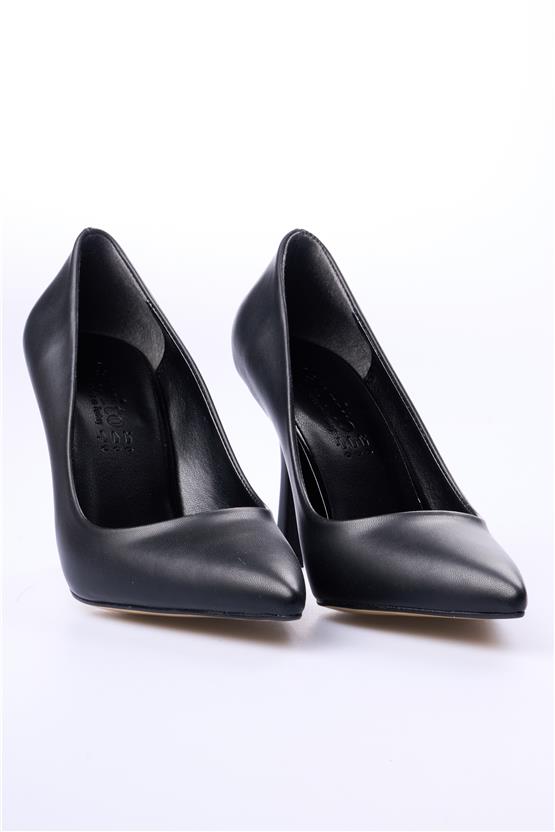 Oflaz 388 Y484 Siyah Cilt Kadın Klasik Ayakkabı