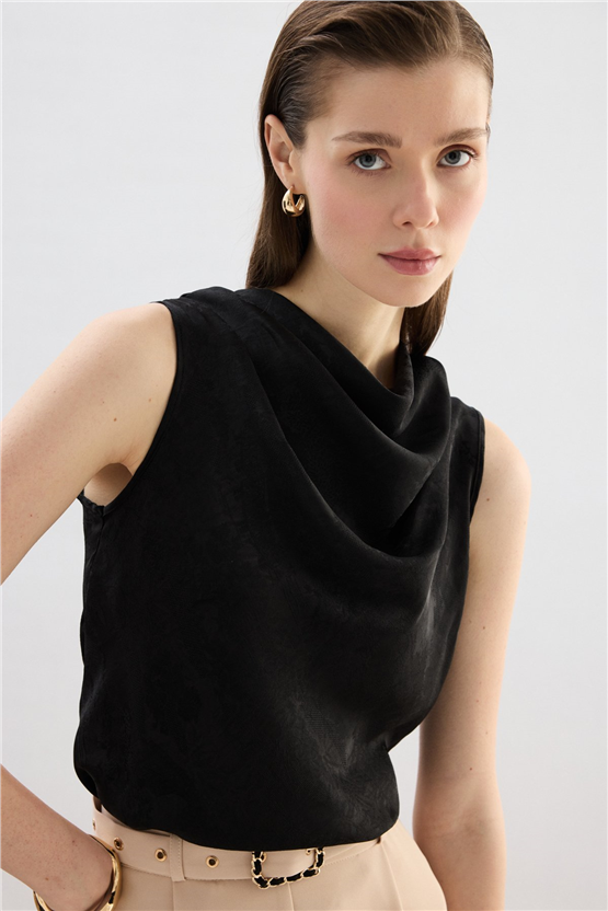 Sateen Y26 1969-1251 Degaje Yaka Jakarlı Bluz Siyah