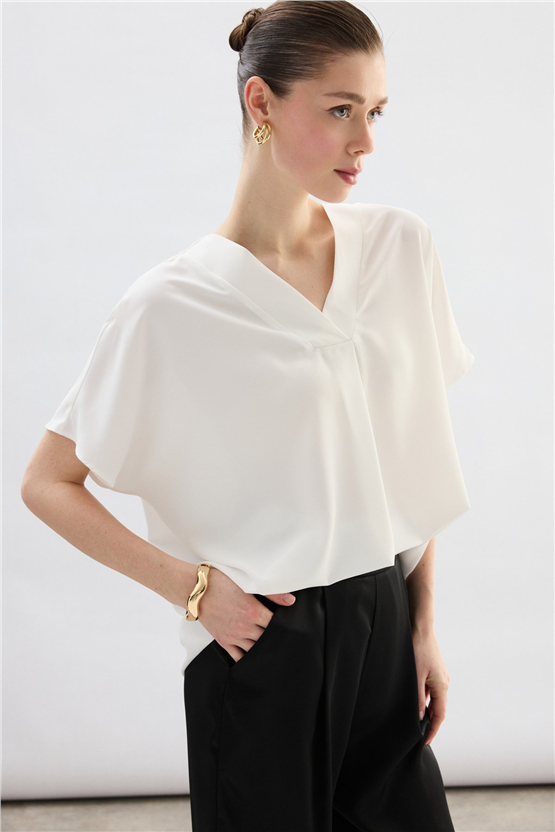 Sateen Y26 2103-1261 Kısa Kollu V Yaka Bluz Ekru