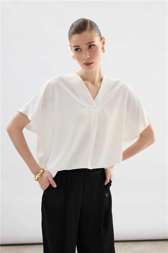 Sateen Y26 2103-1261 Kısa Kollu V Yaka Bluz Ekru