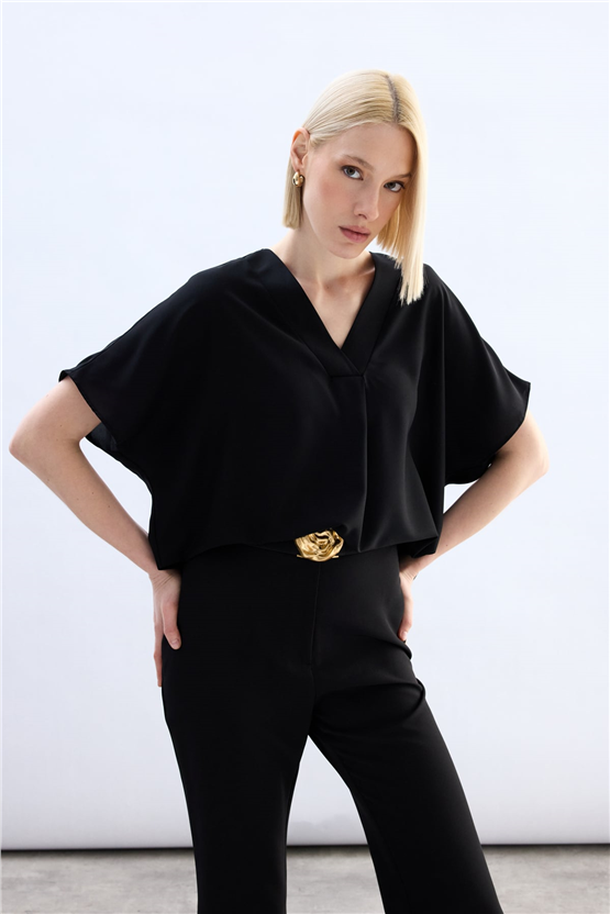 Sateen Y26 2103-1261 Kısa Kollu V Yaka Bluz Siyah