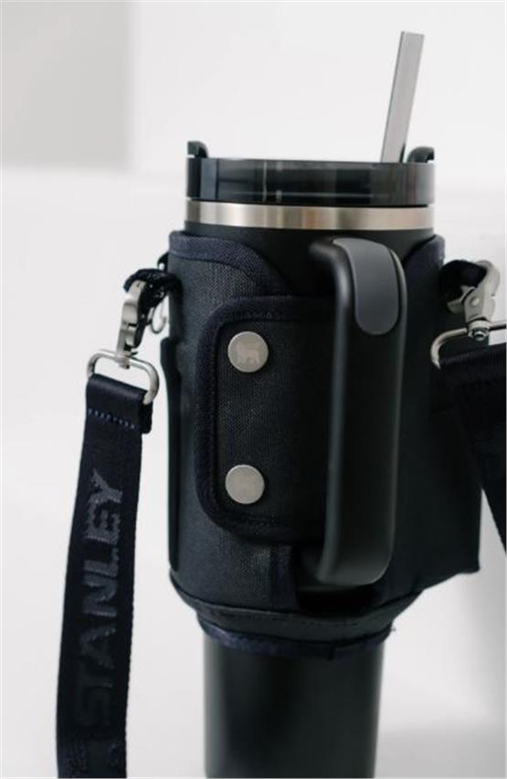 Stanley The All-Day  Quencher Carry-All 1.18L / 40oz Rose Quartz Hydrangea