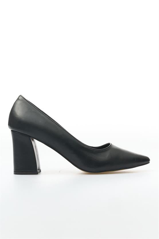 White Line 15-1349 Cilt Siyah Kadın Klasik Ayakkabı